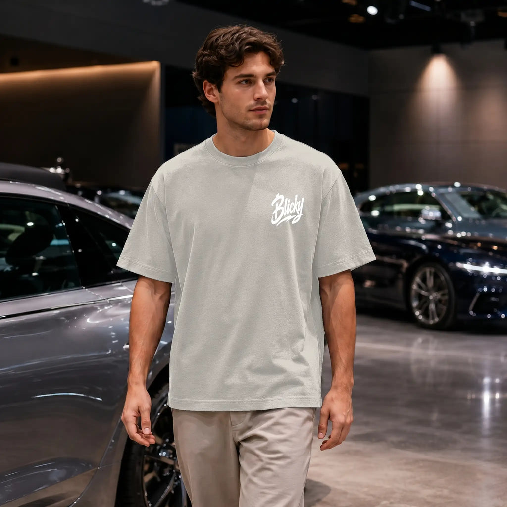 Blicky white bear Oversized Tee
